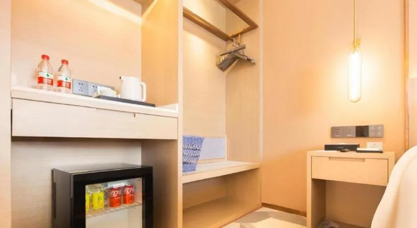 Lavande Hotel Xuchang Pangdonglai Hengdajinhui Plaza