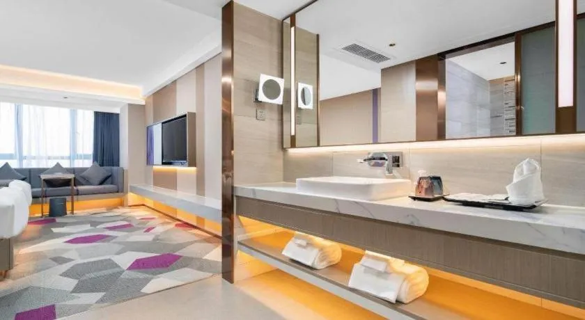 Lavande Hotel Xuchang Pangdonglai Hengdajinhui Plaza