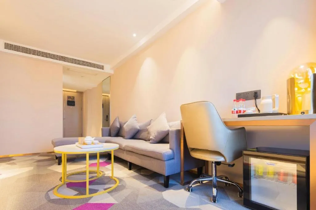 Lavande Hotel Xuchang Pangdonglai Hengdajinhui Plaza