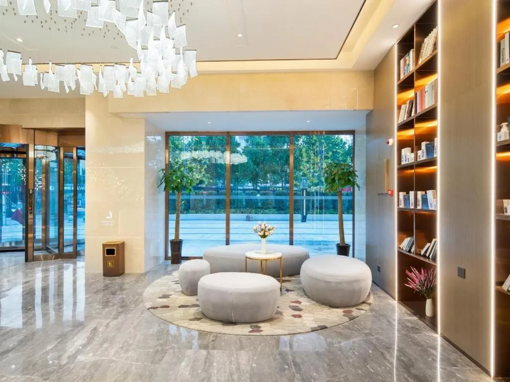 Lavande Hotel Xuchang Pangdonglai Hengdajinhui Plaza