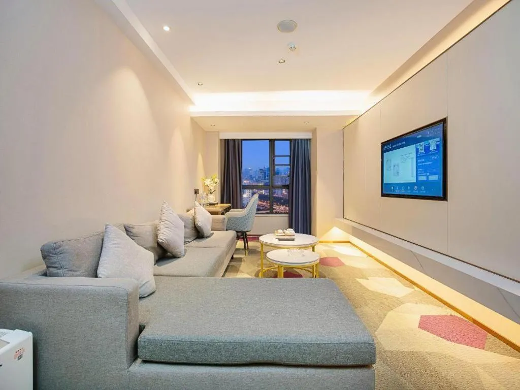 Lavande Hotel Xuchang Pangdonglai Hengdajinhui Plaza