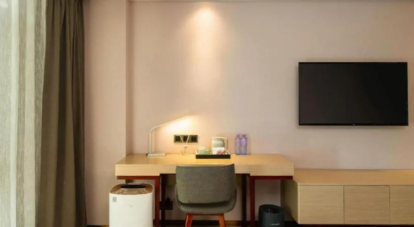 Lavande Hotel Shanwei Haifeng Fenghuang New City Tianhong Plaza