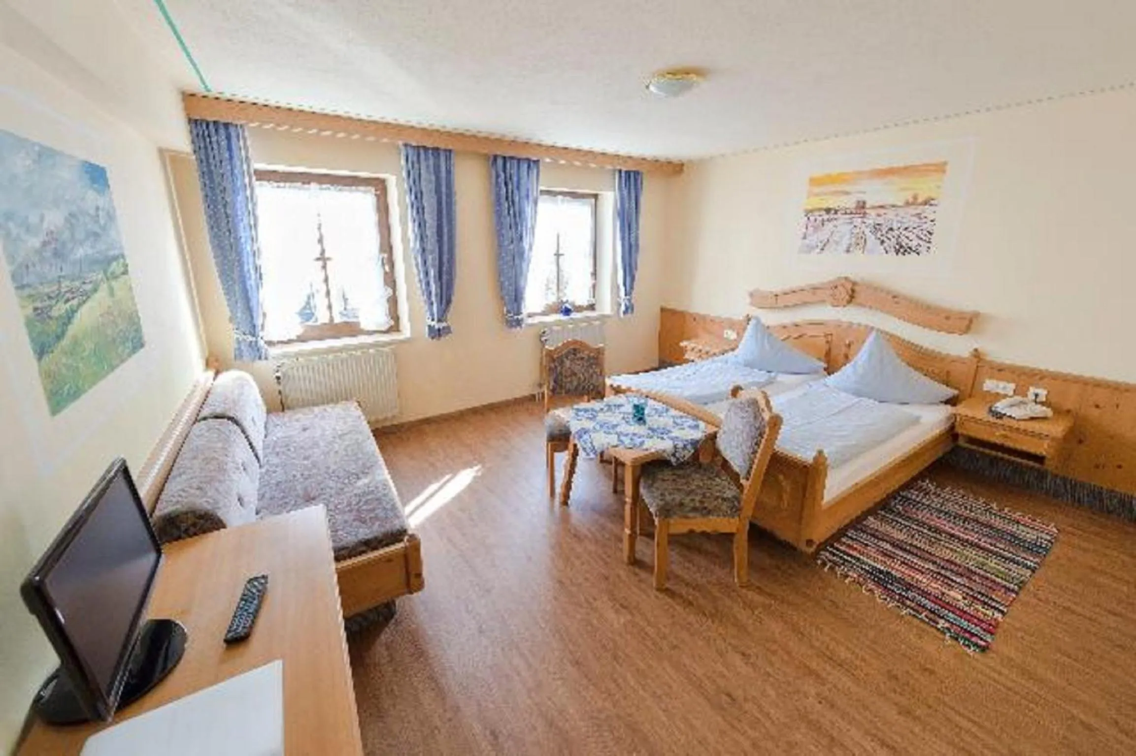 Bed in Landhotel Zum Jägerstöckl