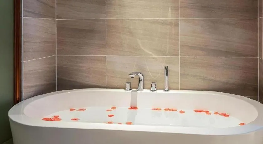 Lavande Hotel Pingnan Financial Investment Building