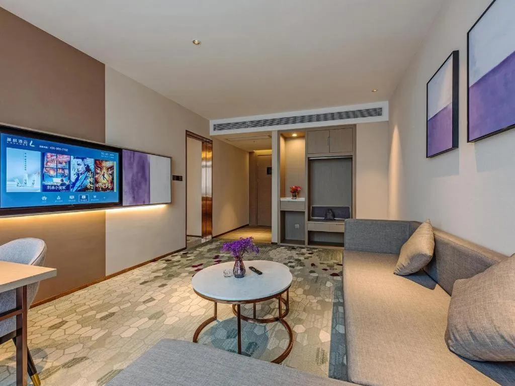 Lavande Hotel Pingnan Financial Investment Building