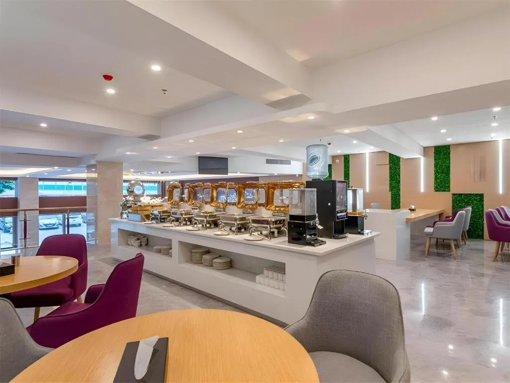 Lavande Hotel Foshan Shunde Daliang Qinghuiyuan Shihu Road