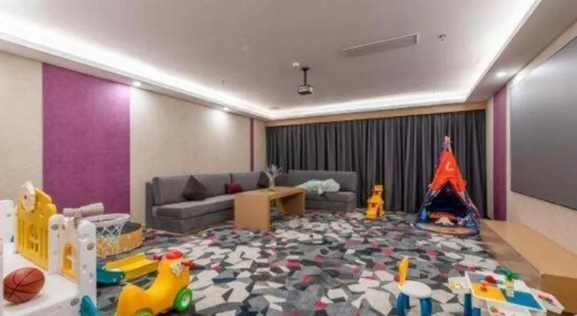 Lavande Hotel Foshan Shunde Daliang Qinghuiyuan Shihu Road