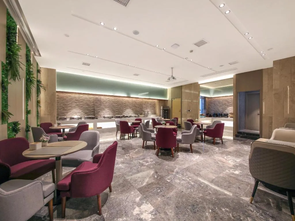 Lavande Hotel Wuhan Jianghan Road Dunli Gate Metro Station