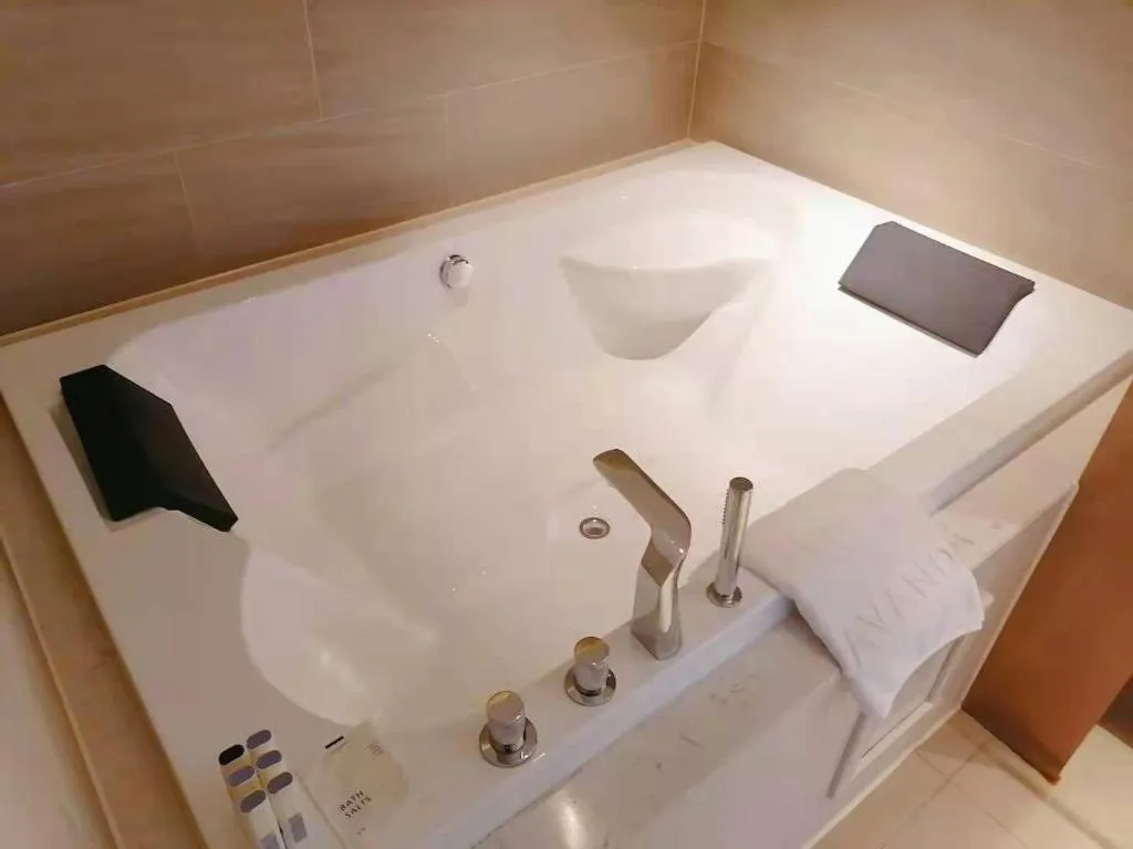 Lavande Hotel Xi'an Zhonglou Dachashi Metro Station