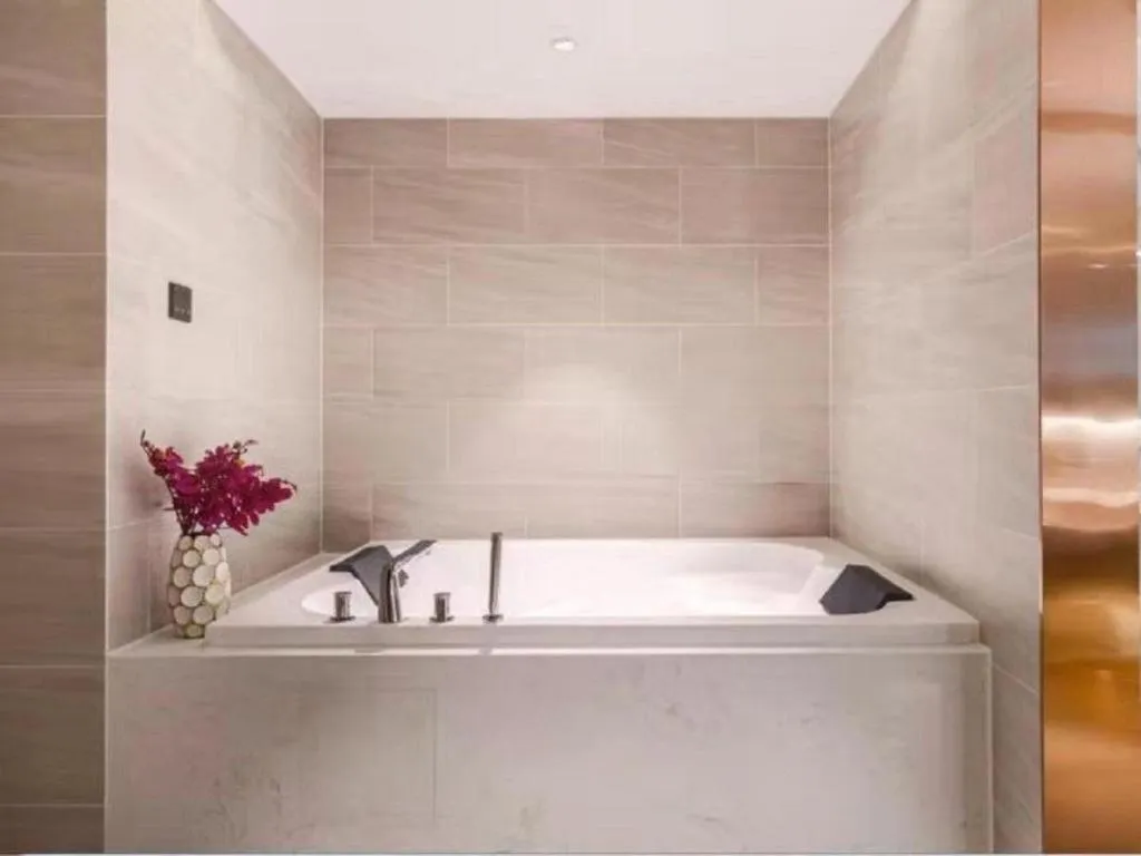 Lavande Hotel Xi'an Zhonglou Dachashi Metro Station