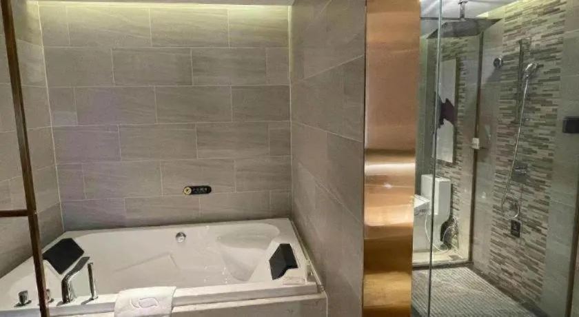 Lavande Hotel Xi'an Zhonglou Dachashi Metro Station