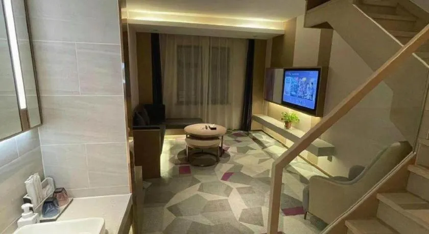 Lavande Hotel Xi'an Zhonglou Dachashi Metro Station