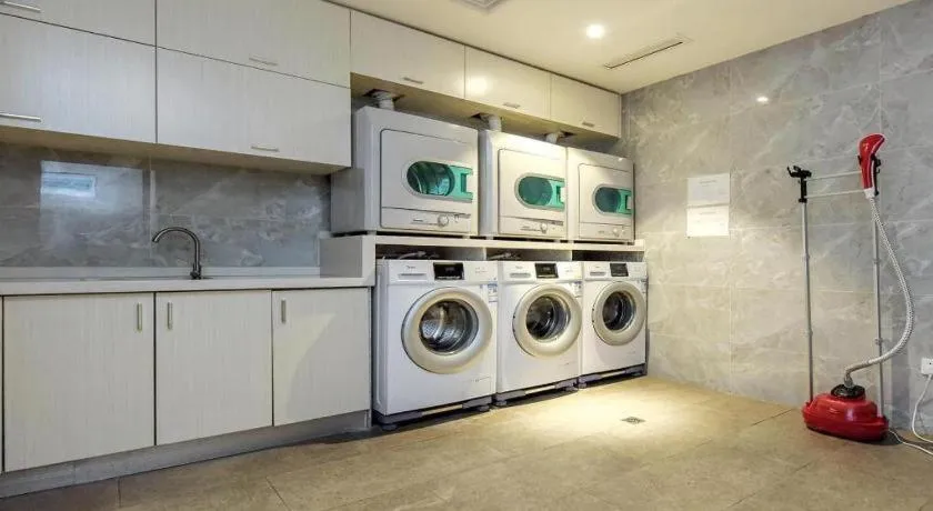 Lavande Hotel Nanchong Xihua Shida