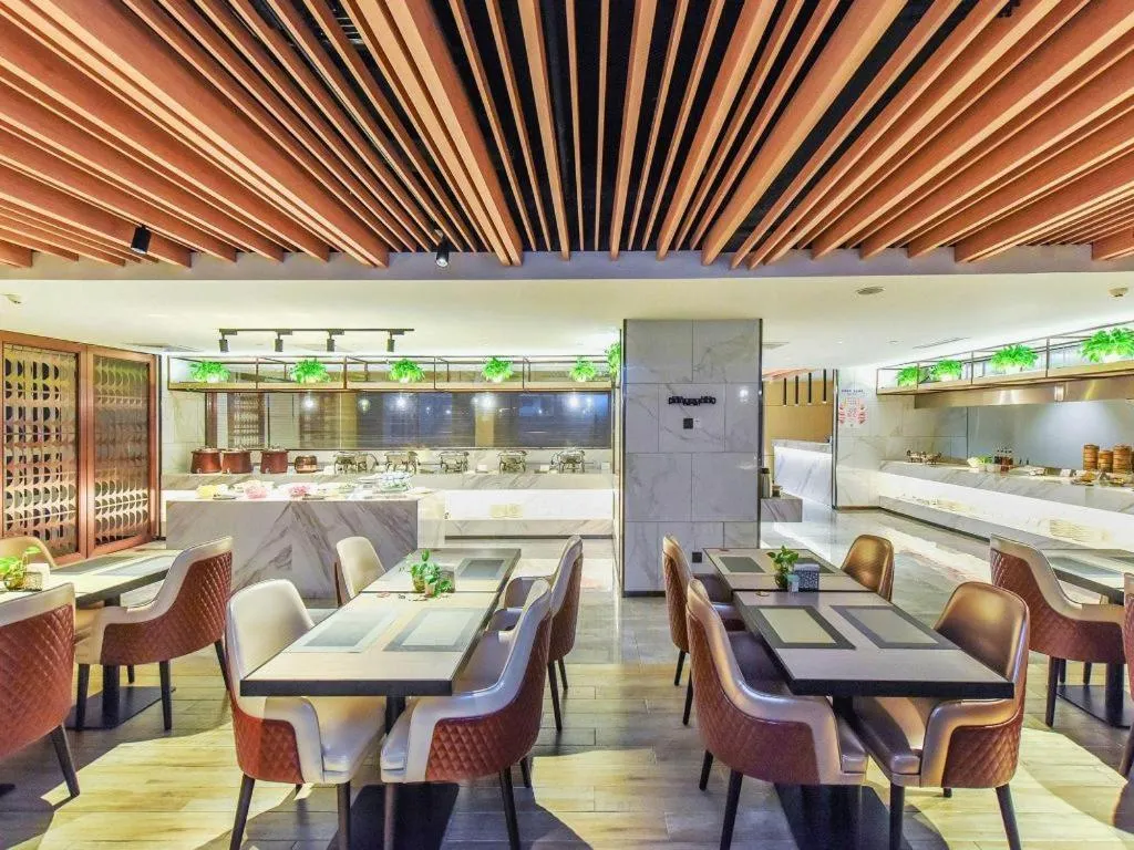 Lavande Hotel Nanchong Xihua Shida