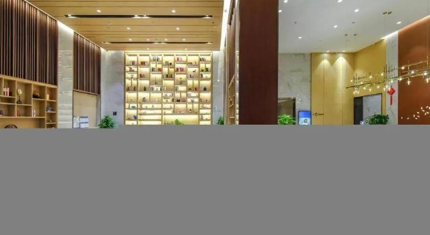 Lavande Hotel Nanchong Xihua Shida