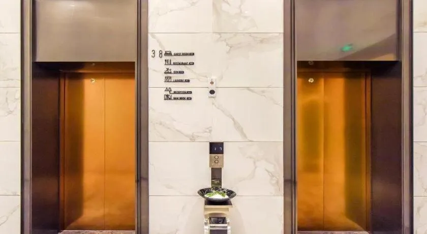 Lavande Hotel Nanchong Xihua Shida