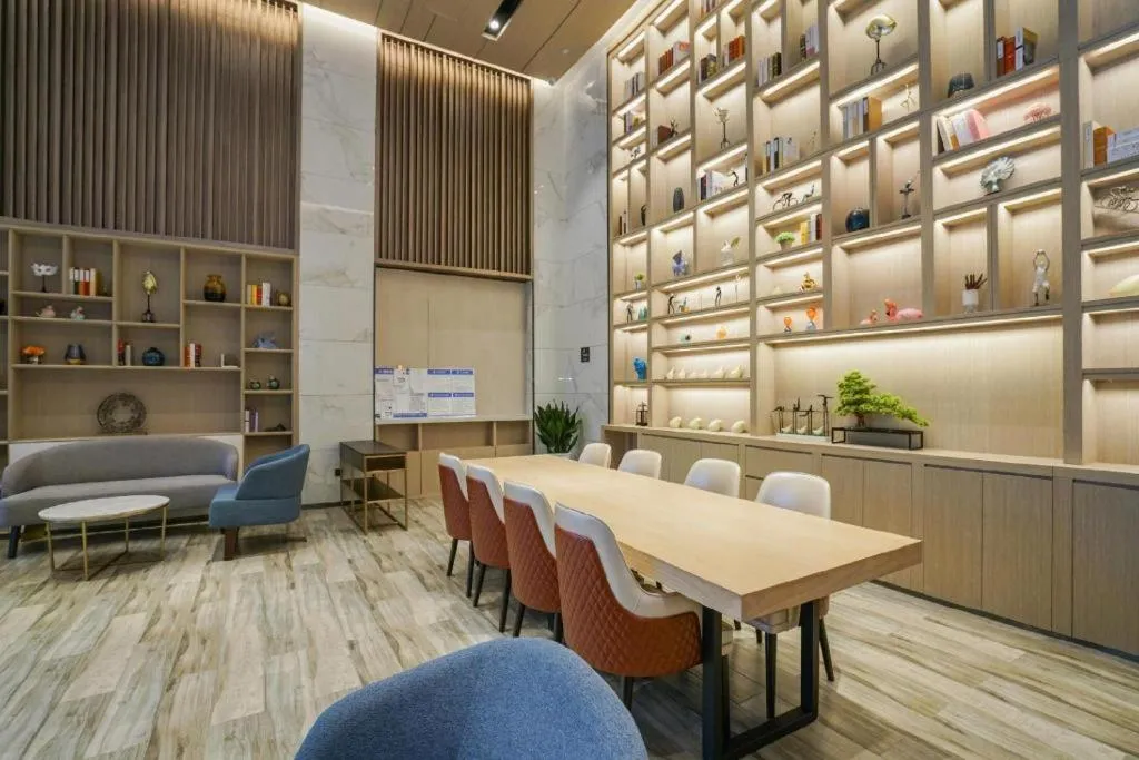 Lavande Hotel Nanchong Xihua Shida