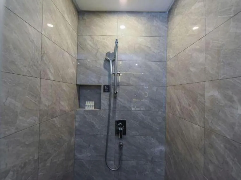 Lavande Hotel Nanchong Xihua Shida