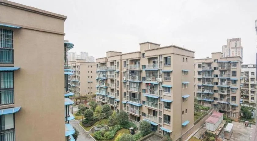 Lavande Hotel Nanchong Xihua Shida