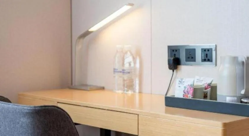 Lavande Hotel Guangzhou Zoo Huanghuagang Metro Station