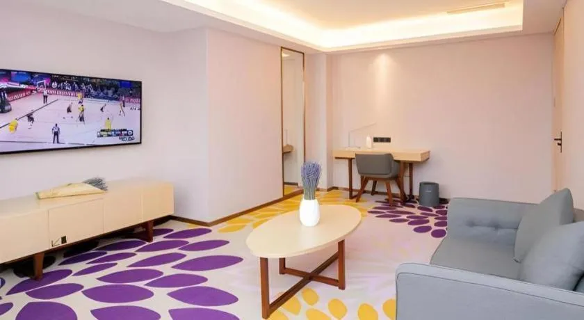 Lavande Hotel Shenzhen Jingtian Metro Station
