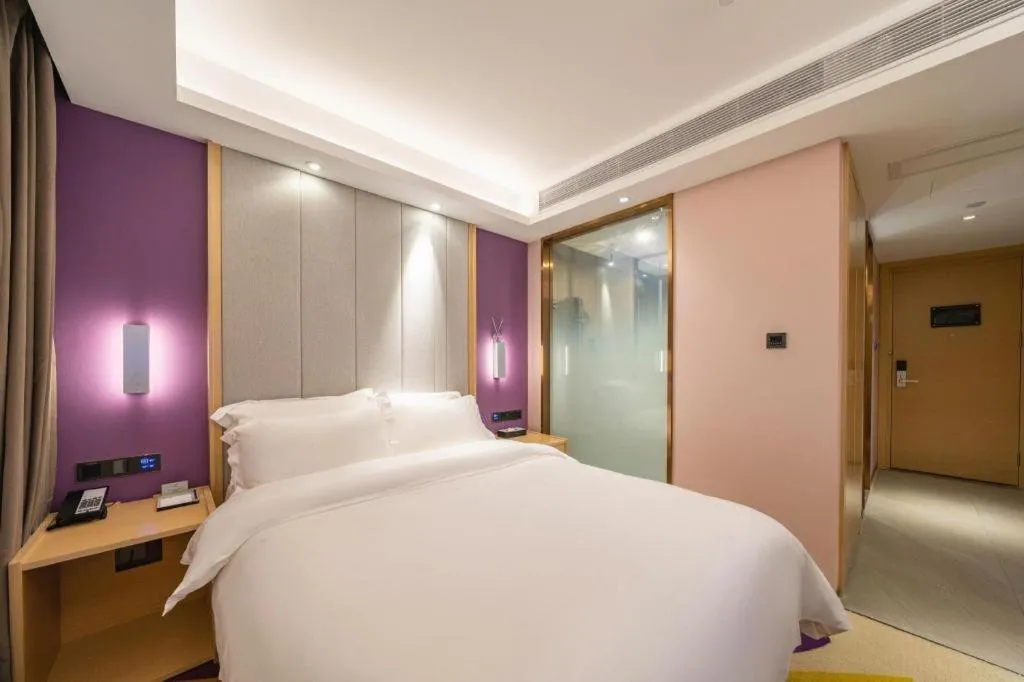 Bed in Lavande Hotel Shenzhen Jingtian Metro Station