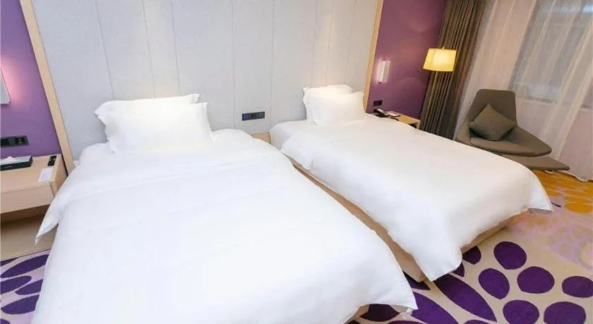 Bed in Lavande Hotel Shenzhen Jingtian Metro Station