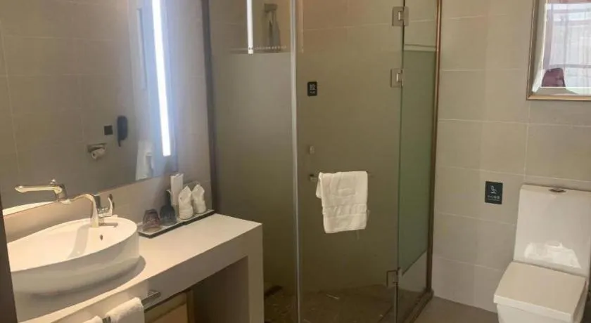 Lavande Hotel Shenzhen Jingtian Metro Station