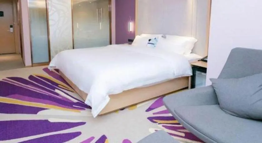 Bed in Lavande Hotel Shenzhen Jingtian Metro Station