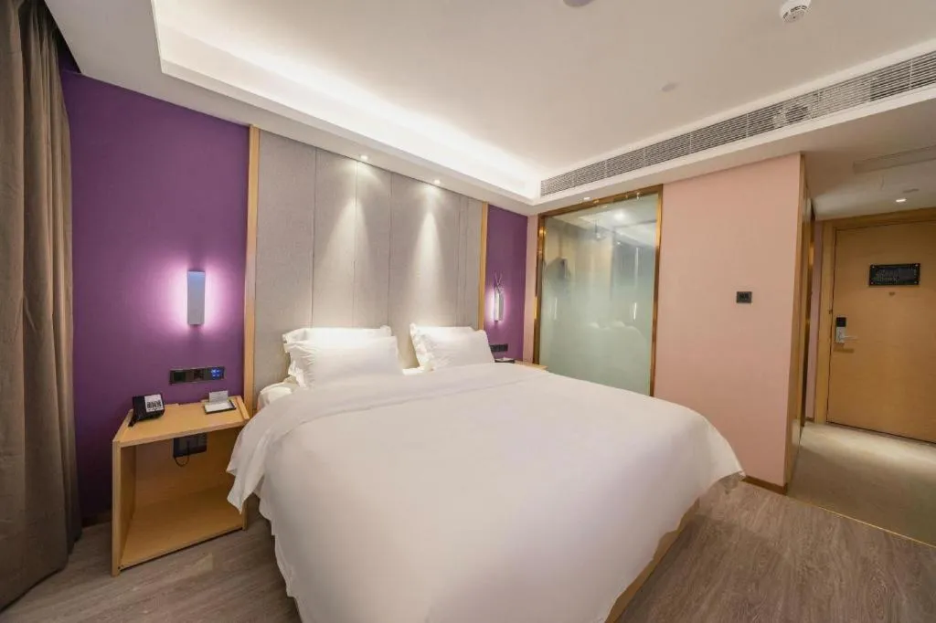 Bed in Lavande Hotel Shenzhen Jingtian Metro Station