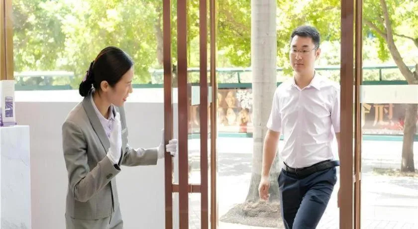 Lavande Hotel Shenzhen Jingtian Metro Station