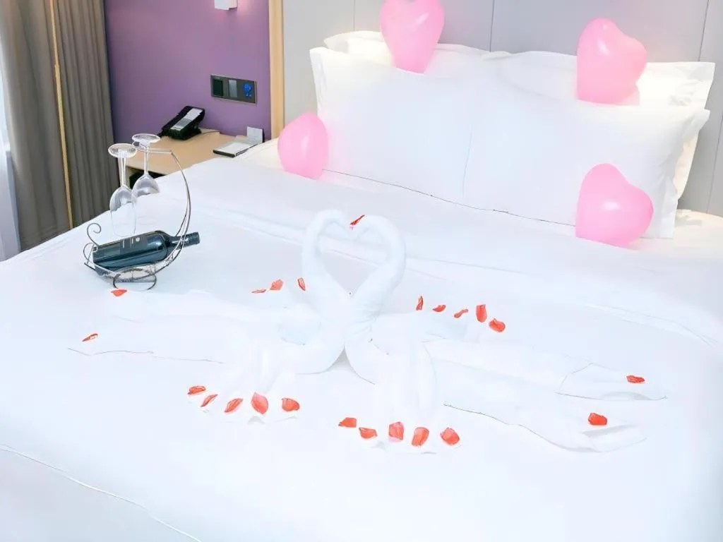 Bed in Lavande Hotel Shenzhen Jingtian Metro Station