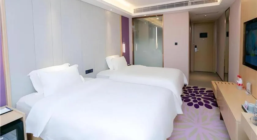 Bed in Lavande Hotel Shenzhen Jingtian Metro Station