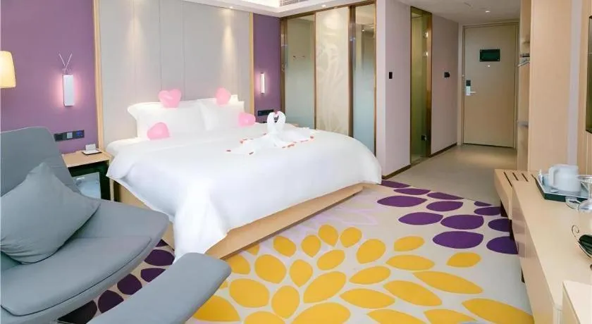Bed in Lavande Hotel Shenzhen Jingtian Metro Station