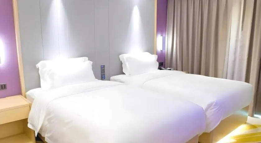Bed in Lavande Hotel Shenzhen Jingtian Metro Station