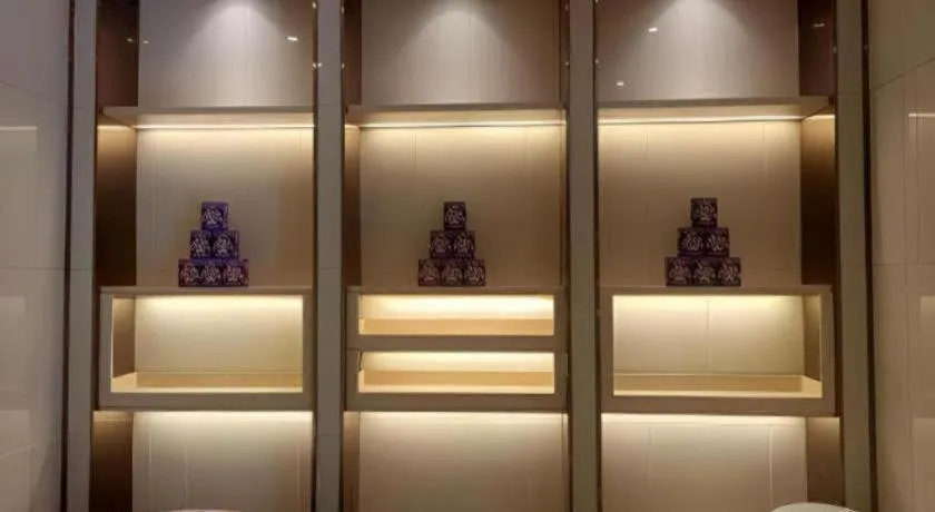 Lavande Hotel Shenzhen Jingtian Metro Station