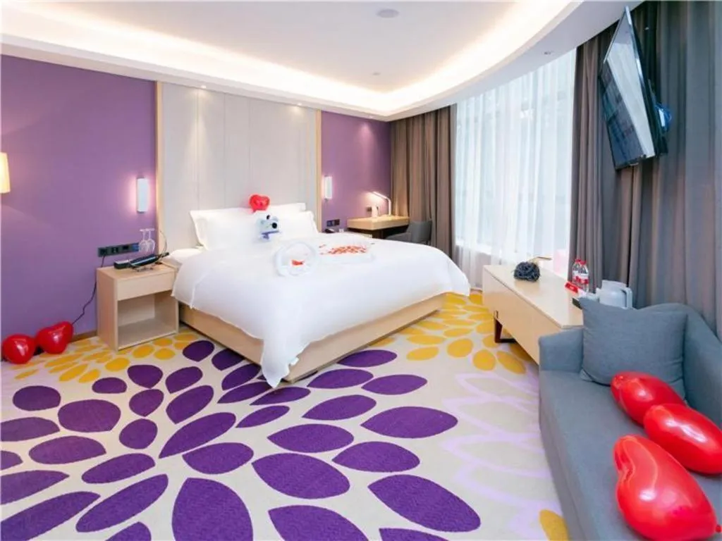 Bed in Lavande Hotel Shenzhen Jingtian Metro Station