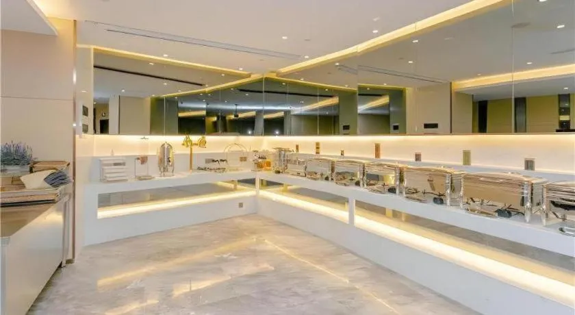 Lavande Hotel Shenzhen Jingtian Metro Station