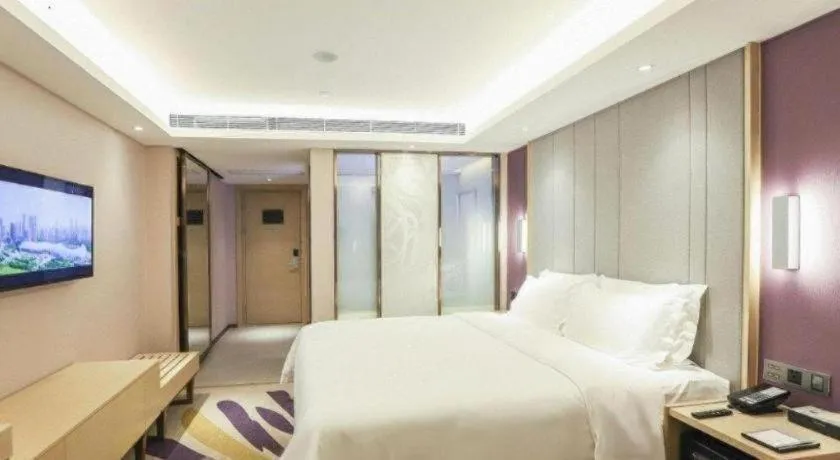 Bed in Lavande Hotel Shenzhen Jingtian Metro Station