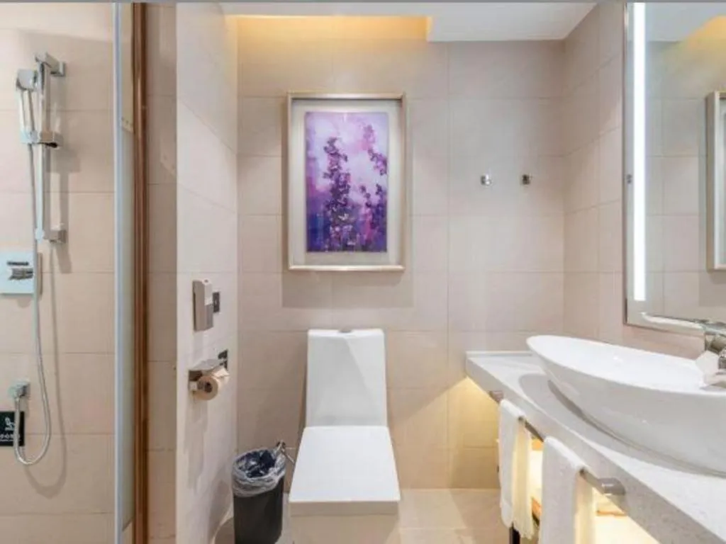 Lavande Hotel Shenzhen Bay Houhai Avenue