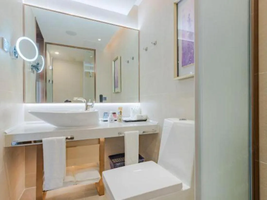 Lavande Hotel Shenzhen Bay Houhai Avenue