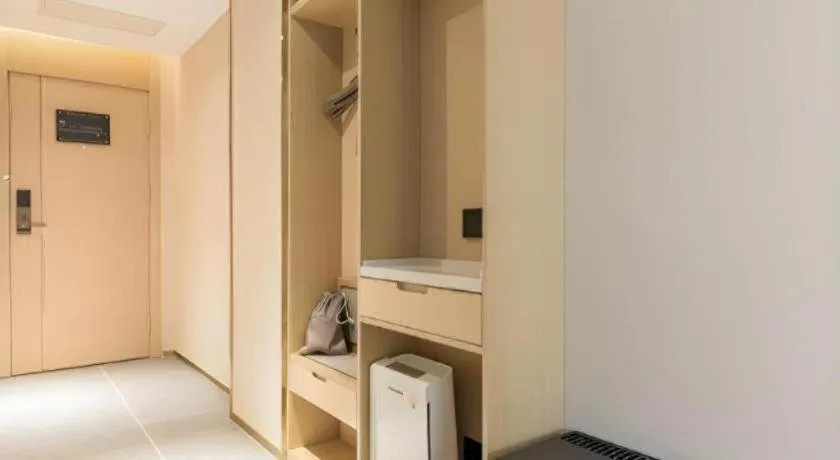 Lavande Hotel Beijing Industry University Metro Station