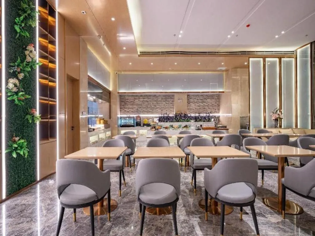 Lavande Hotel Anshan City Center