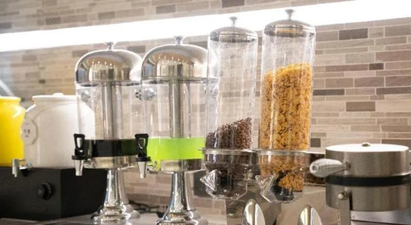 Lavande Hotel Anshan City Center