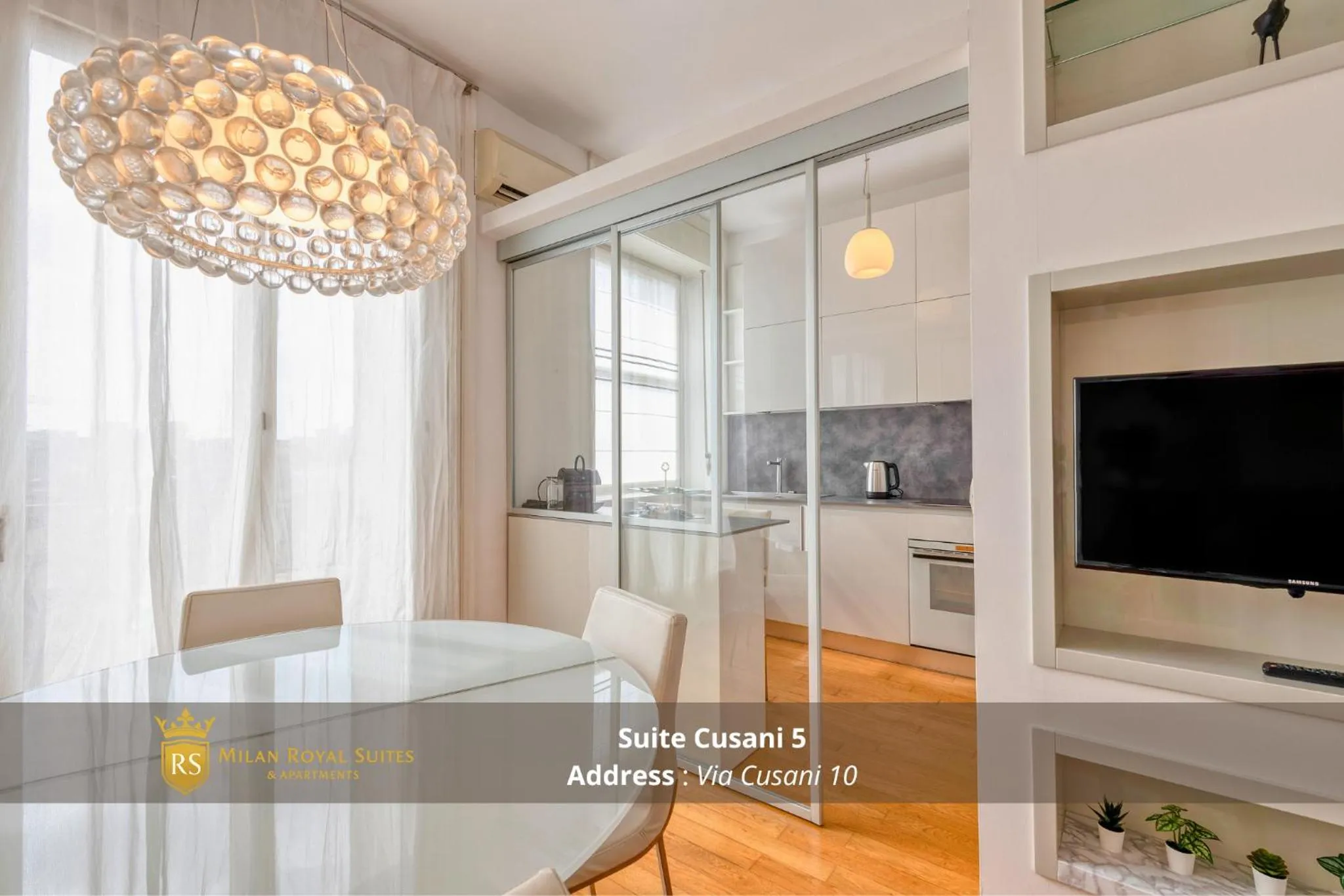 Kitchen or kitchenette in Milan Royal Suites - Centro Brera