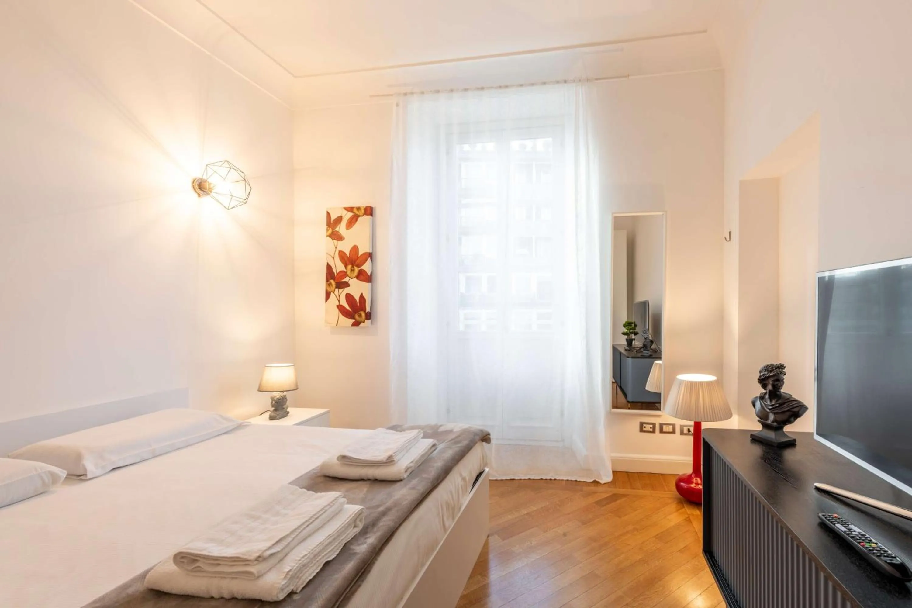 Bed in Milan Royal Suites - Centro Brera