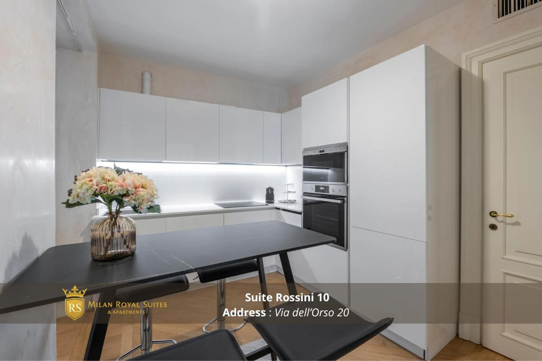 Kitchen or kitchenette in Milan Royal Suites - Centro Brera