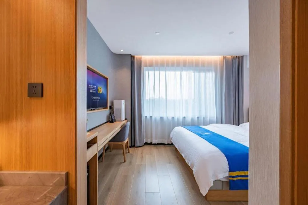 Bed in Super 8 Hotel Premier Beijing Changping Science & Technology Park