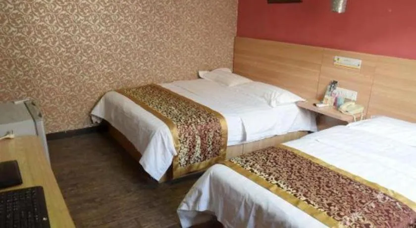 Bed in Super 8 Hotel Beijing South Railway Station Majiabao Metro Station