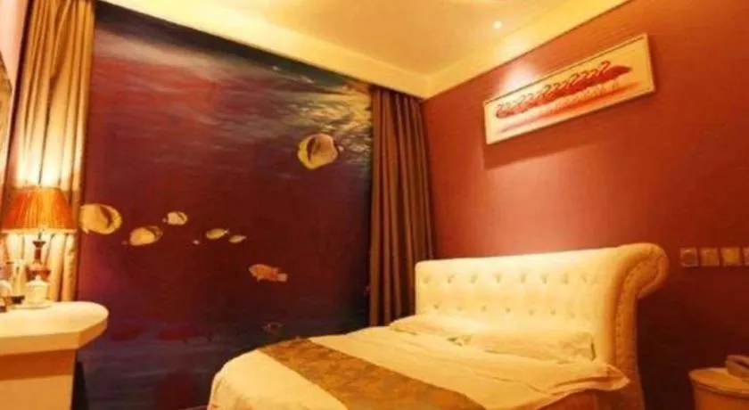 Bed in Super 8 Hotel Beijing South Railway Station Majiabao Metro Station